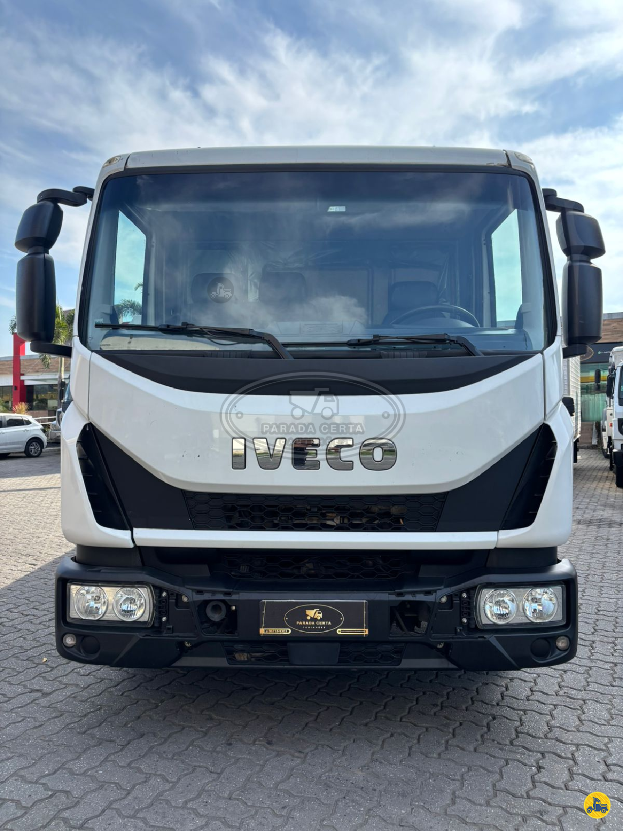 CAMINHAO IVECO TECTOR 9-190 Plataforma Guincho 3/4 4x2 Parada Certa Caminhões NOVA IGUACU RIO DE JANEIRO RJ